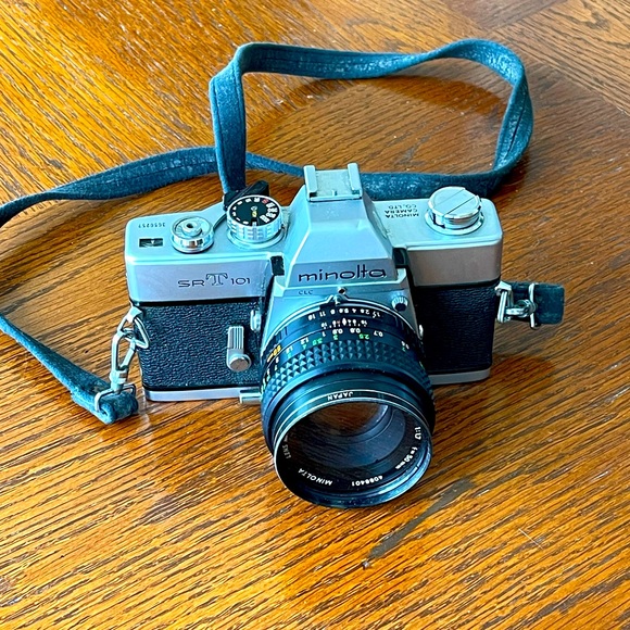 Vintage circa 1970’s Minolta SRT 101 35mm Camera with Lens, Excellent Condition - Picture 1 of 8